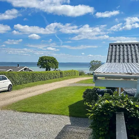 6 Person In Bjert Tatil Evi *